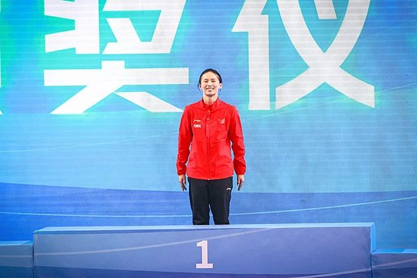 谁在“无差别轰炸”我们的运动员？